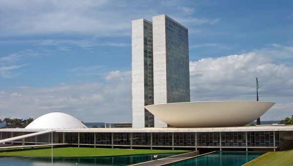 BRASIL: La reglamentación del derecho a huelga, puede ser debatido en 2013
