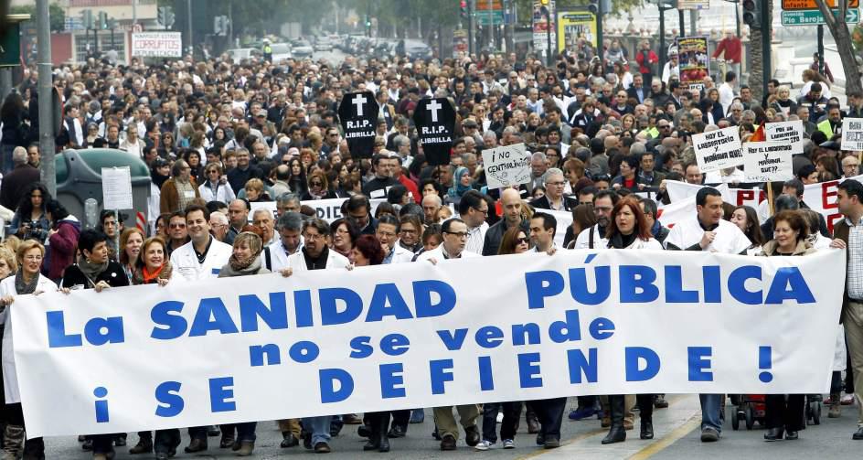 ESPAÑA: Unos 75 mil empleados de la sanidad pública inician huelga en Madrid