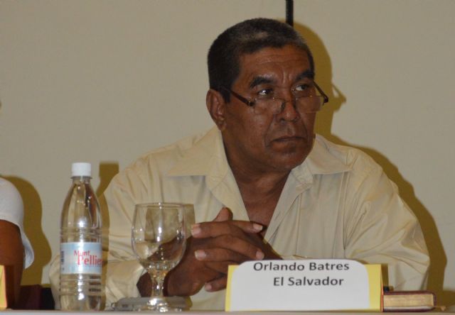 Estatales salvadoreños se suman a la protesta continental del 26 de junio