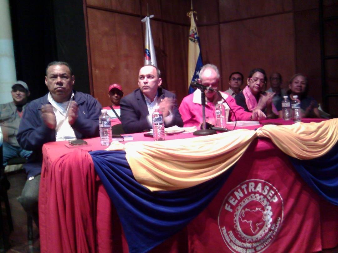 Trabajadores públicos debaten y se preparan para la Asamblea Constituyente
