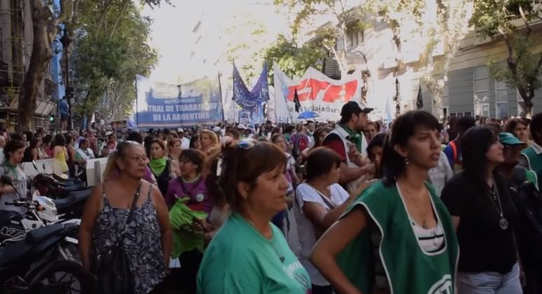 8M: Trabajadoras argentinas marcharon contra el patriarcado y el ajuste