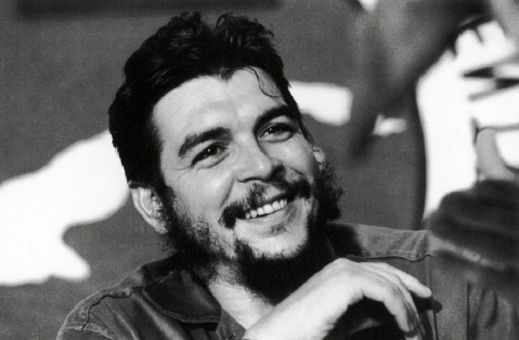 Julio Fuentes: «El Che Guevara es un patriota latinoamericano»