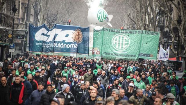 Sindicatos argentinos del Sector Público marcharon contra el ajuste