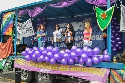 Acto de las trabajadoras de la CTA Autónoma en el Obelisco