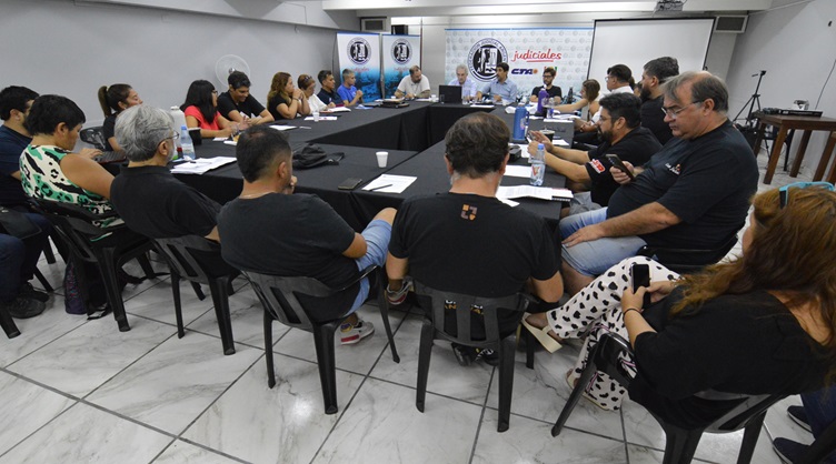 Reunión de la FJA: Ante el ajuste, más lucha y unidad