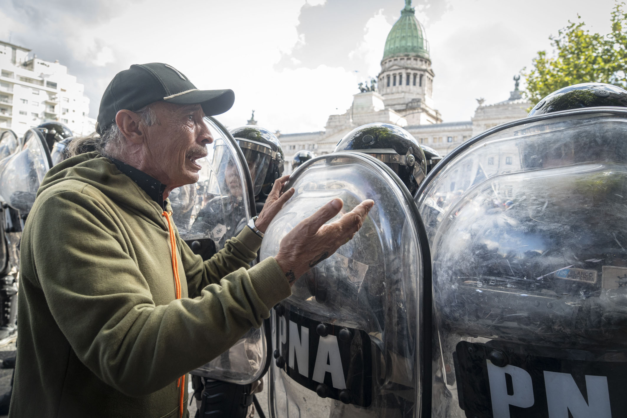 Repudio internacional a la represión en la marcha de jubilados en Argentina