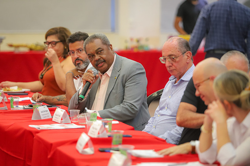 CSPB exige reglamentación del Convenio 151 y negociación colectiva para el sector público CSPB exige reglamentación del Convenio 151 y negociación colectiva para el sector público