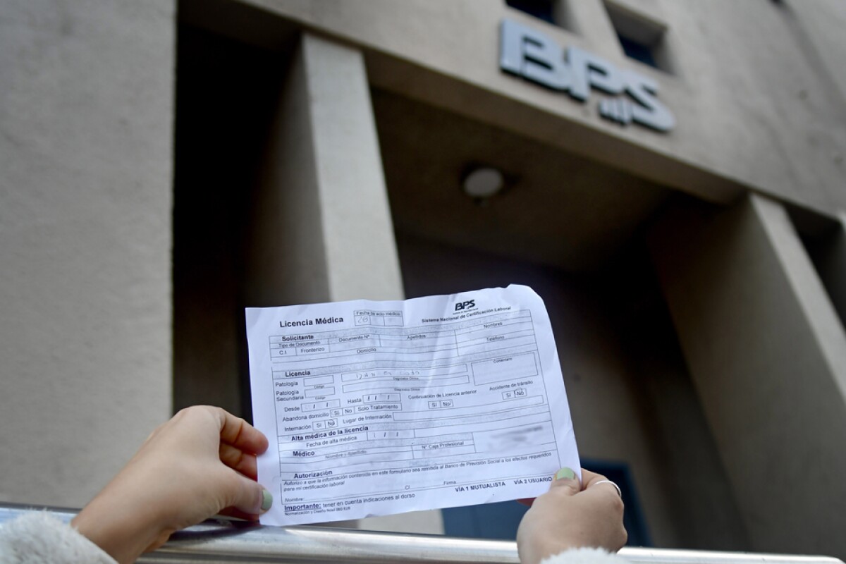 Gremios uruguayos logran suspensión de la ley de licencias médicas por 60 días Gremios uruguayos logran suspensión de la ley de licencias médicas por 60 días