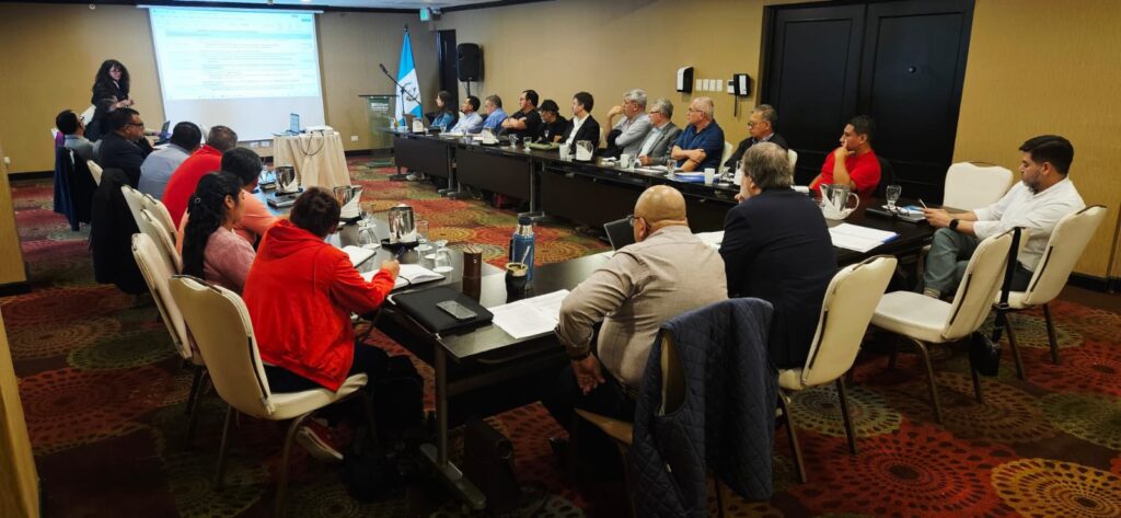 Julio Fuentes visitó Guatemala y a los sindicatos de CLATE