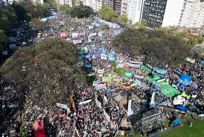 CLATE se sumó a las masivas manifestaciones por la salud pública y las universidades