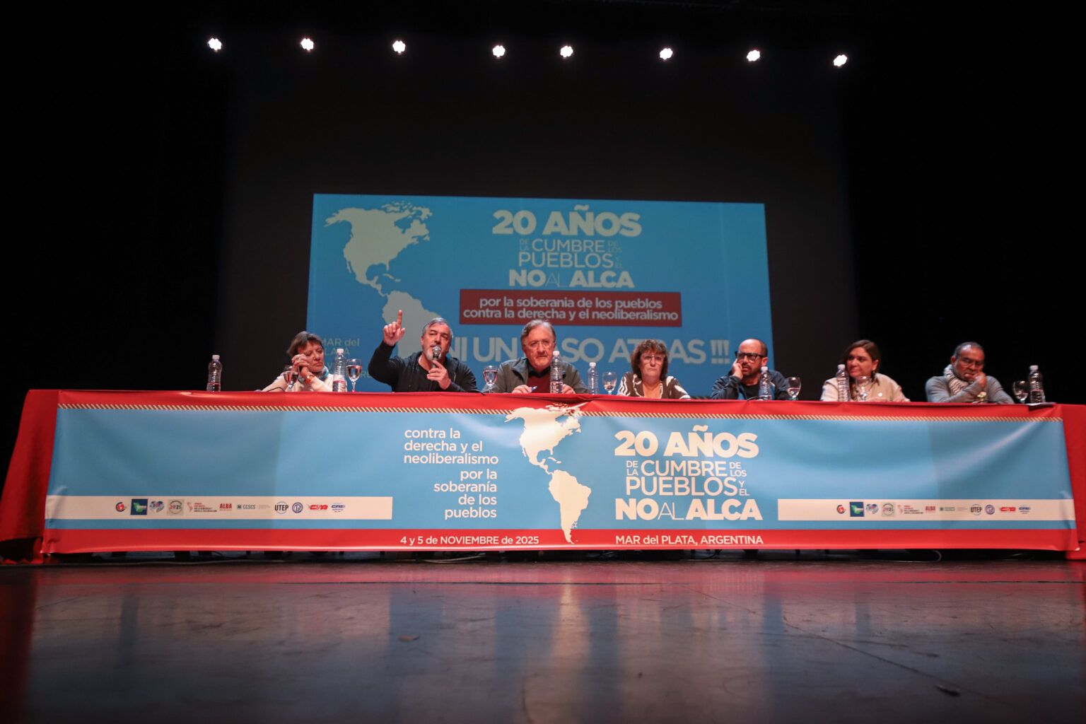 Conmemoran en Argentina los 20 años del «No al ALCA»