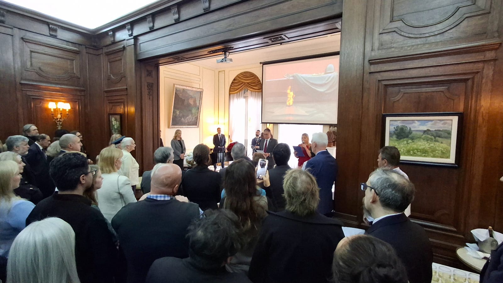Acto por el “Día de la Victoria de la Gran Guerra Patria” en la Embajada de Rusia